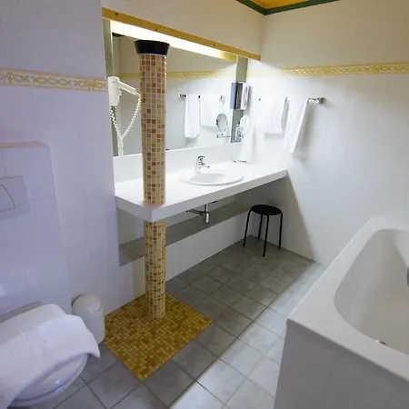 호텔 Zweimueller 4*