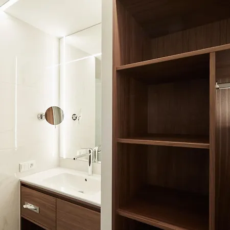 Zweimueller 호텔 4*